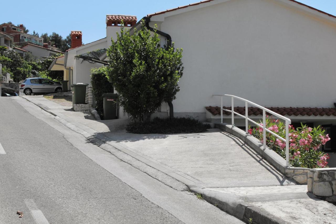 Apartments With A Parking Space Rabac, Labin - 2340 외부 사진