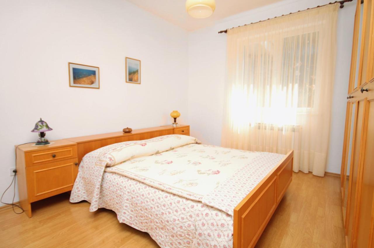 Apartments With A Parking Space Rabac, Labin - 2340 외부 사진