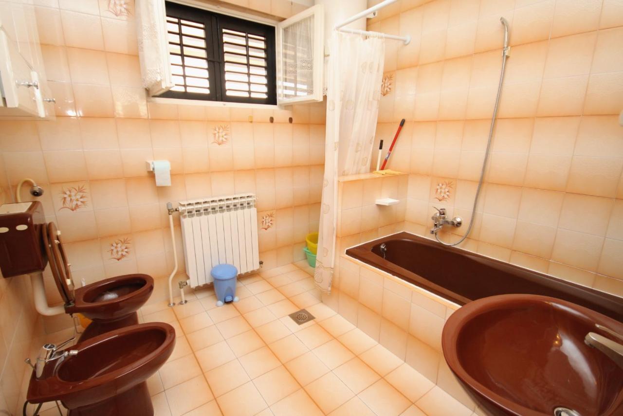 Apartments With A Parking Space Rabac, Labin - 2340 외부 사진