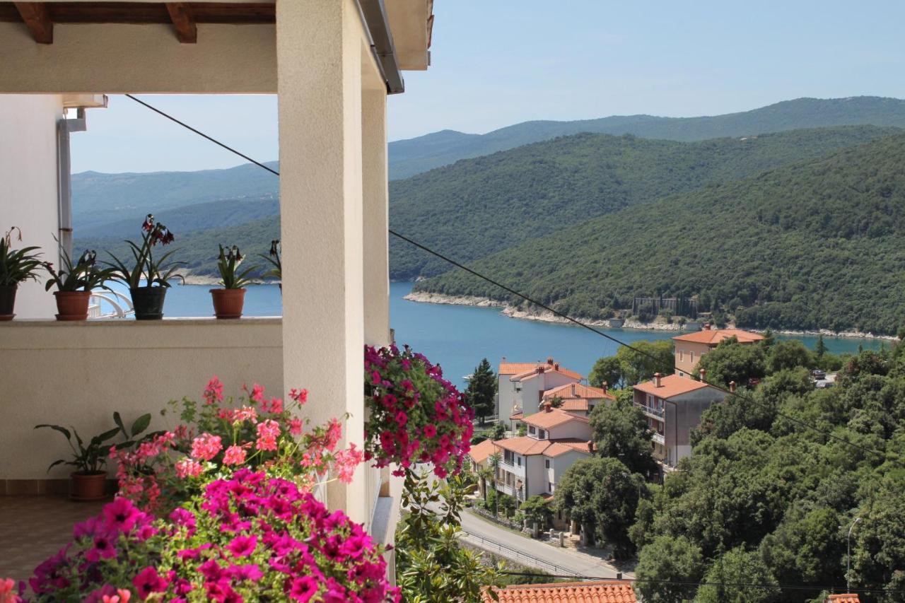 Apartments With A Parking Space Rabac, Labin - 2340 외부 사진